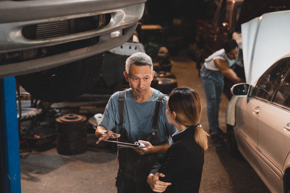 Litige assurance auto : refus de prise en charge des dommages causés lors d'une conduite sans respect du code de la route