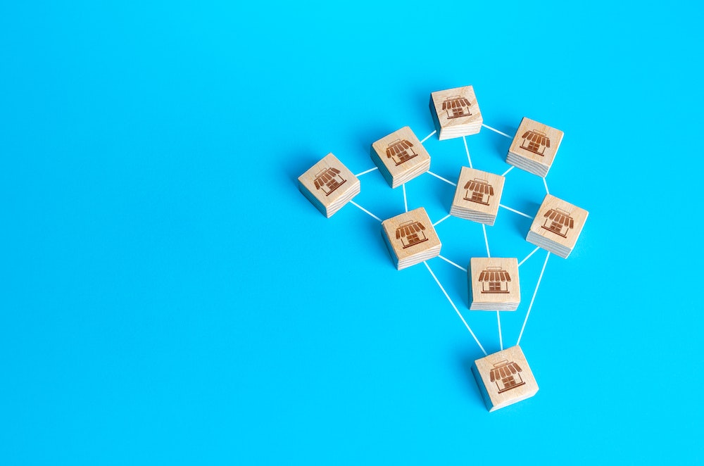 Création de franchise et droit des services en ligne : un guide complet pour les entrepreneurs
