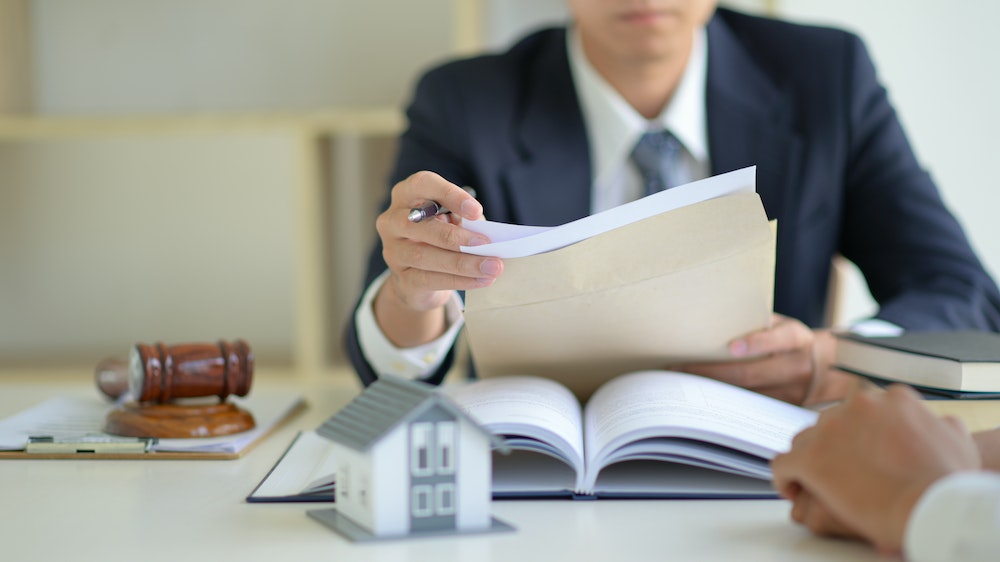 Le Kbis : Décryptage des informations obligatoires et leur importance