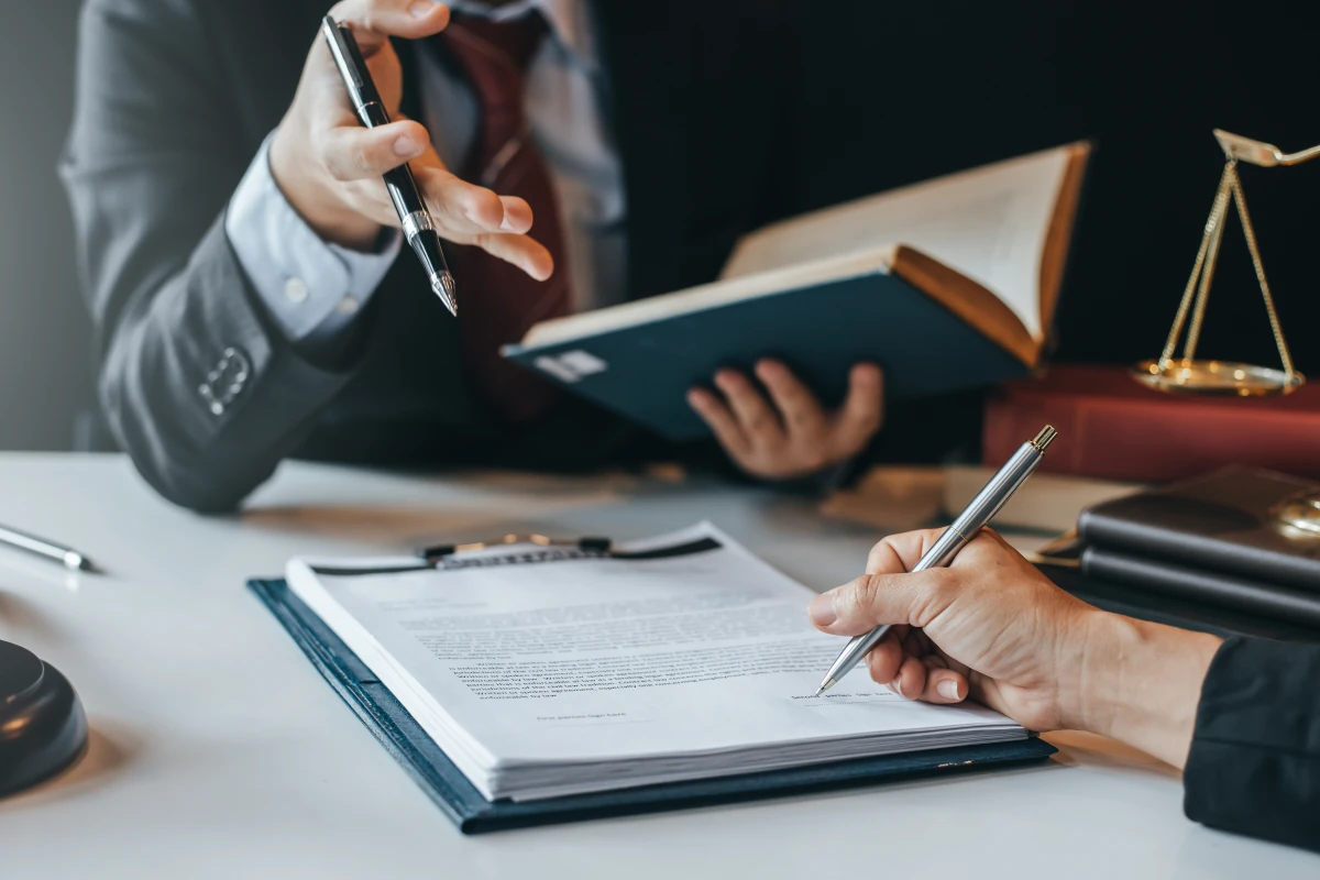 Rédiger un testament légal : conseils et étapes pour protéger votre héritage