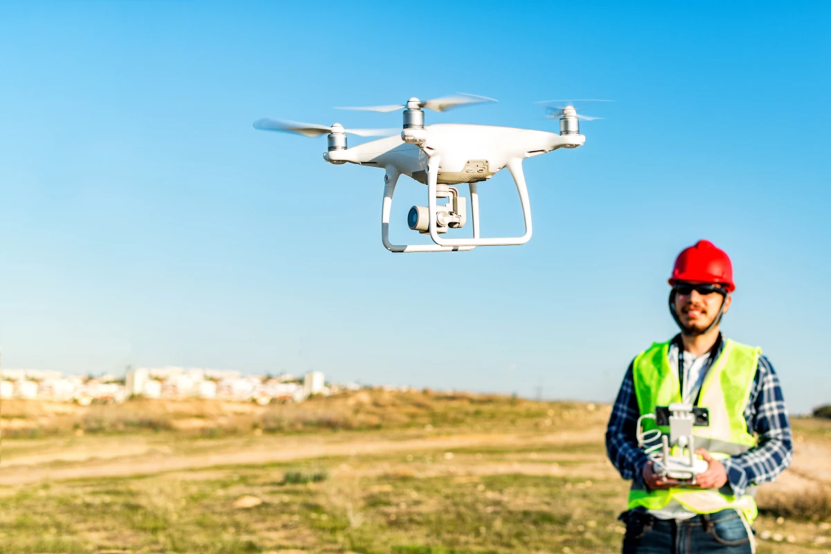La régulation des drones civils en droit international : Enjeux et perspectives